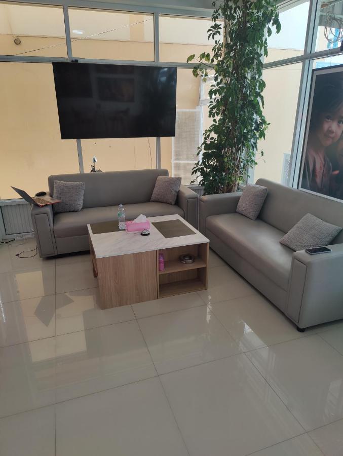 Nong Prue Cafe Nana Hotel מראה חיצוני תמונה